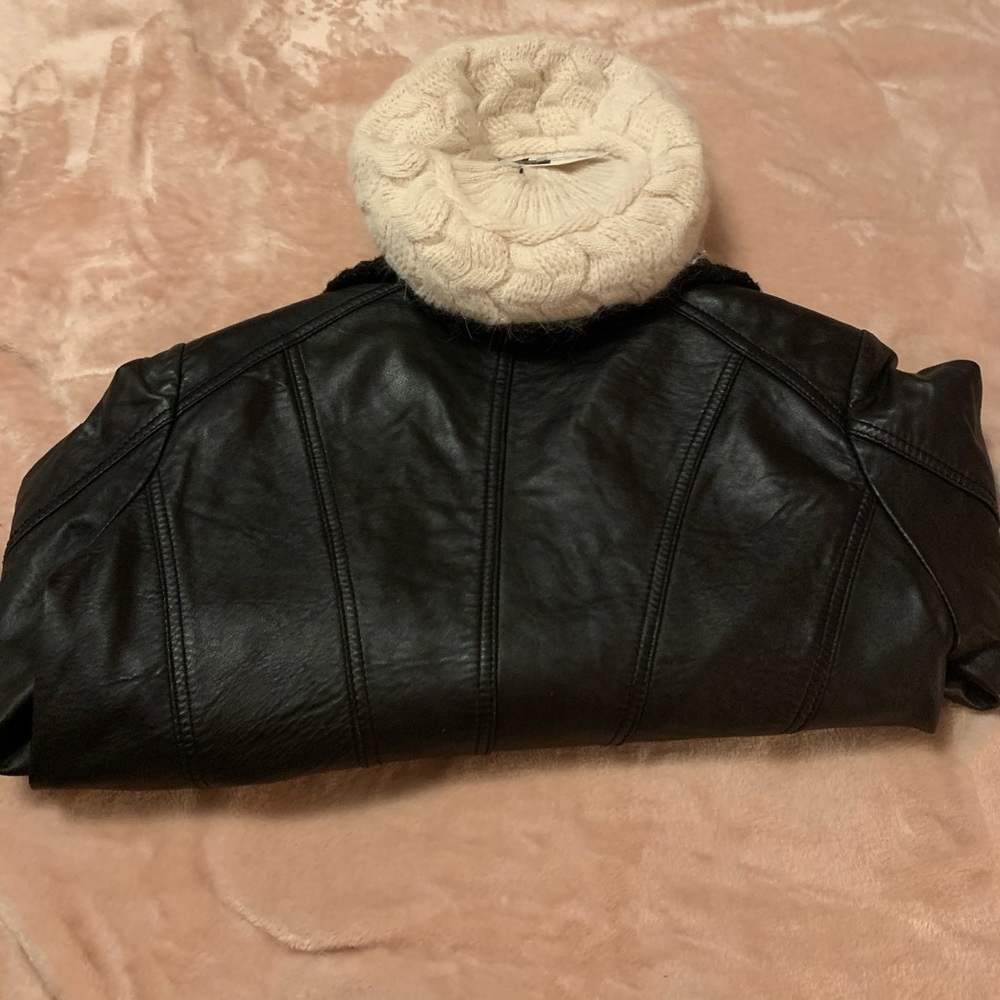 Real Leather Jacket - image 5